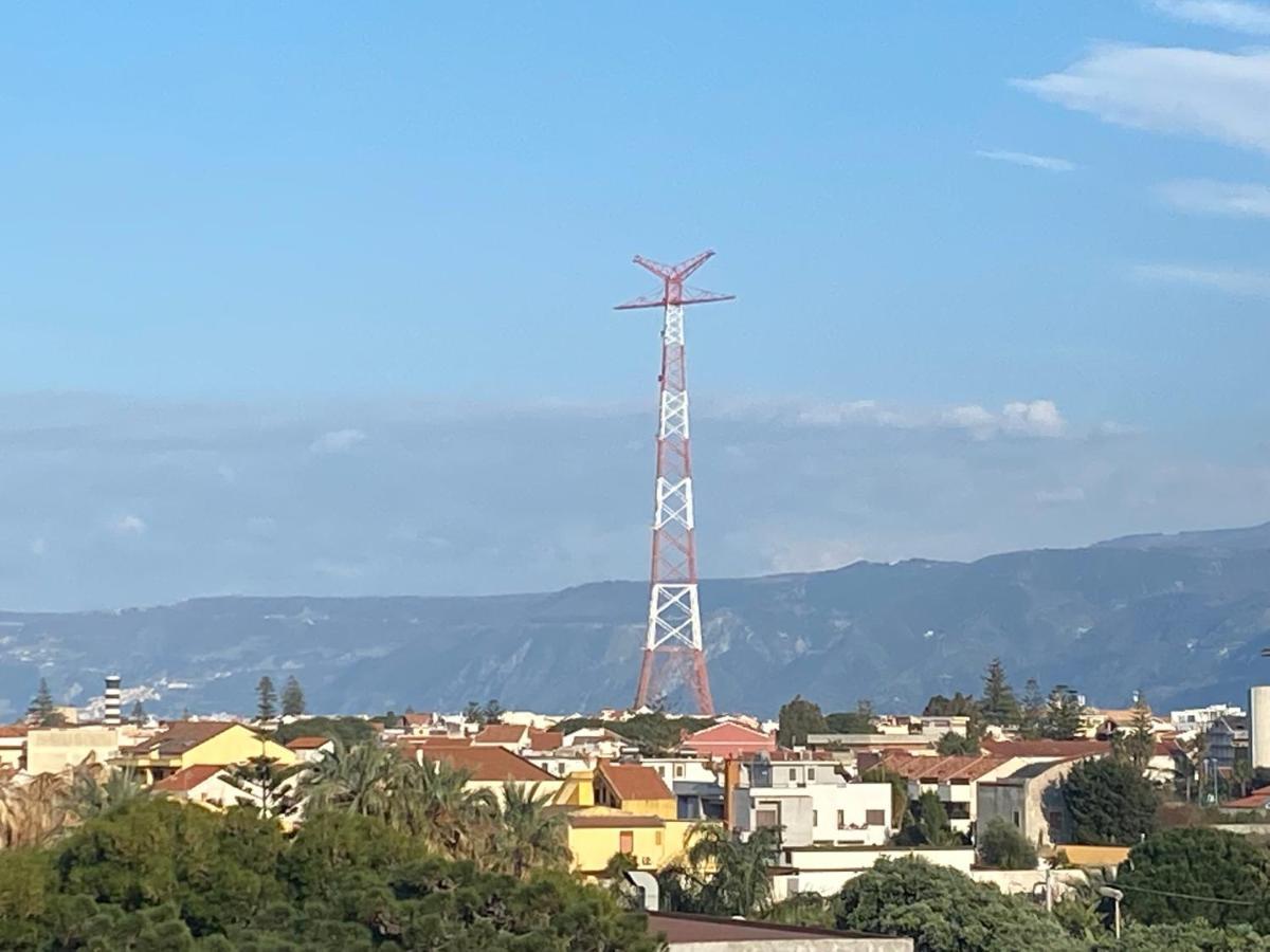 Tra Mare E Lago Torre di Faro Eksteriør billede