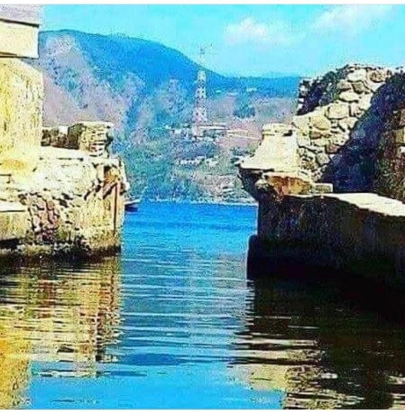 Tra Mare E Lago Torre di Faro Eksteriør billede